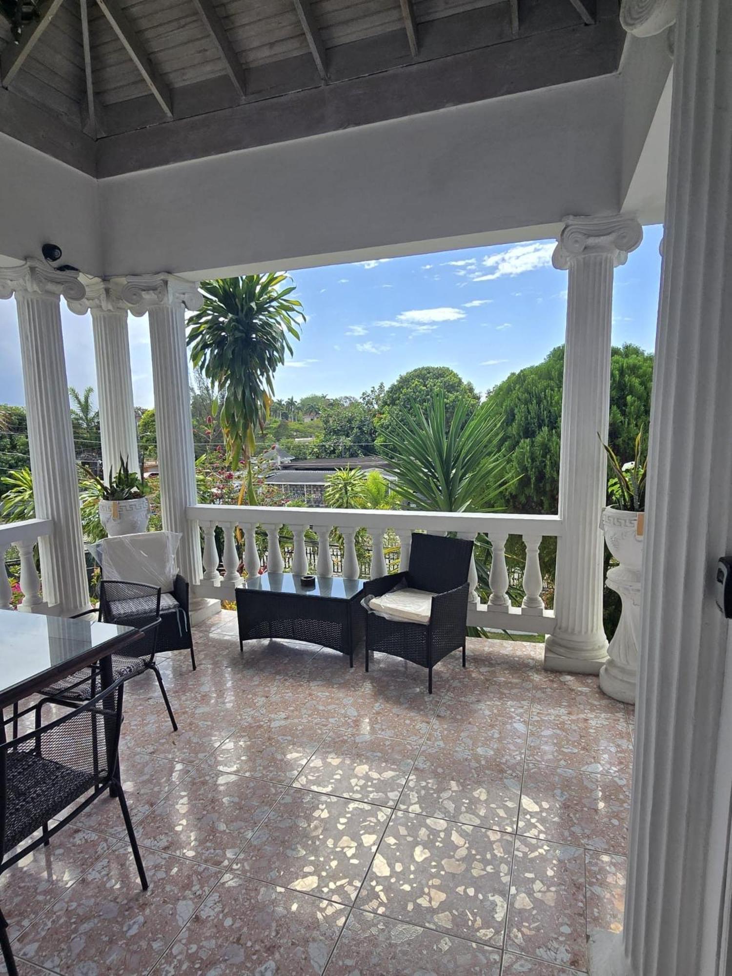Paradise Palms Jamaica Vacation Rental มอนเทโกเบย์ ภายนอก รูปภาพ