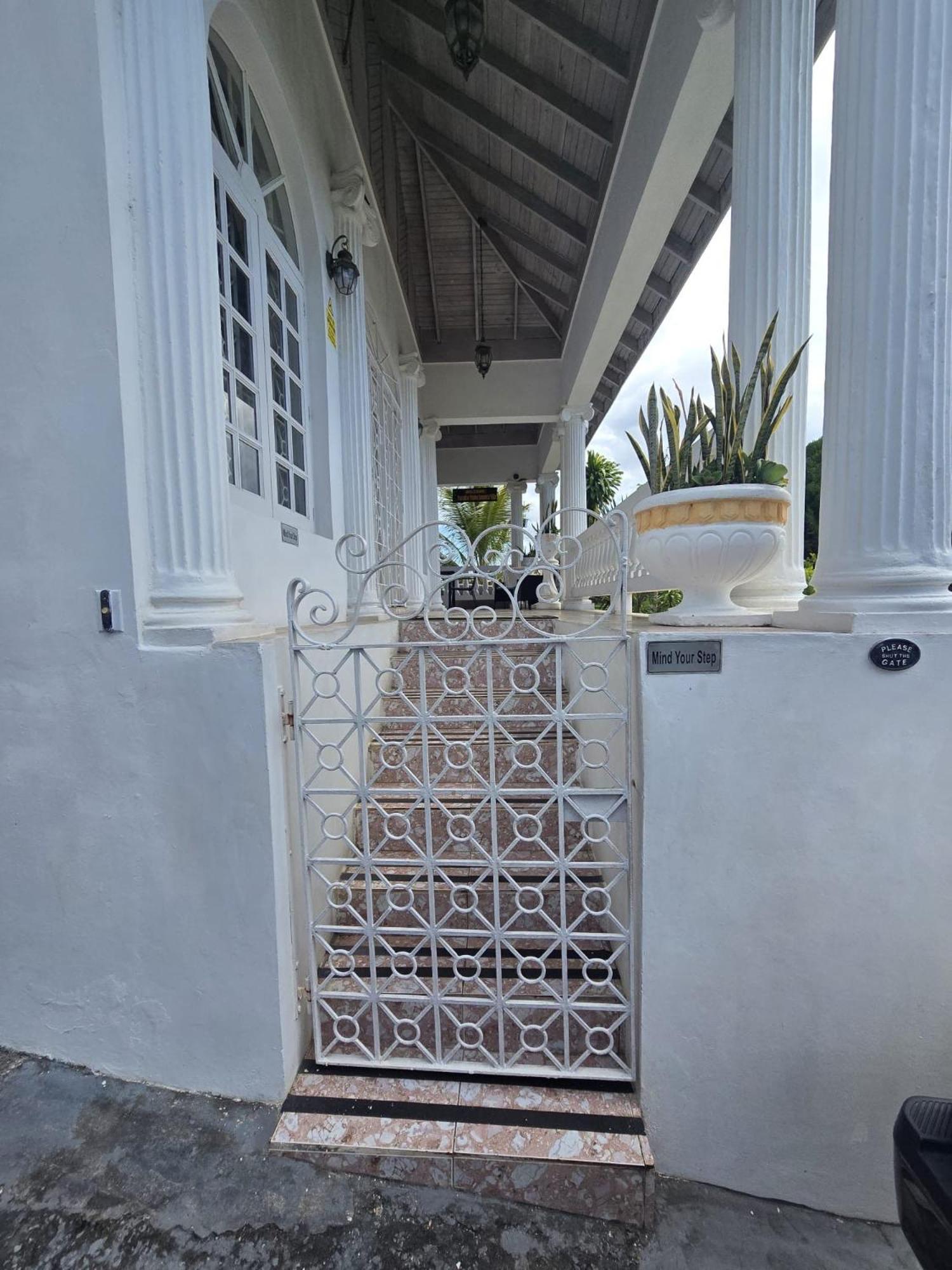 Paradise Palms Jamaica Vacation Rental มอนเทโกเบย์ ภายนอก รูปภาพ