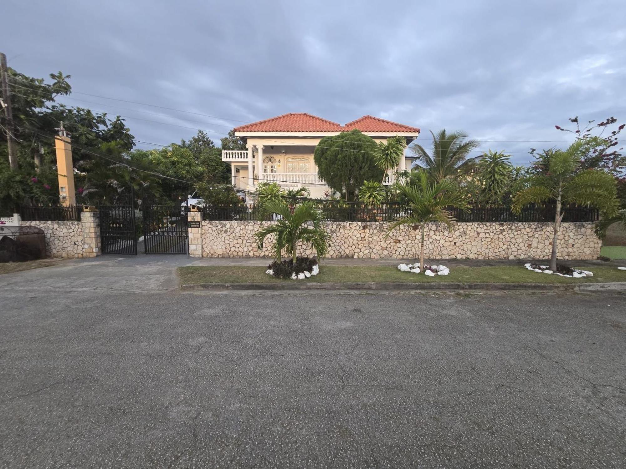 Paradise Palms Jamaica Vacation Rental มอนเทโกเบย์ ภายนอก รูปภาพ