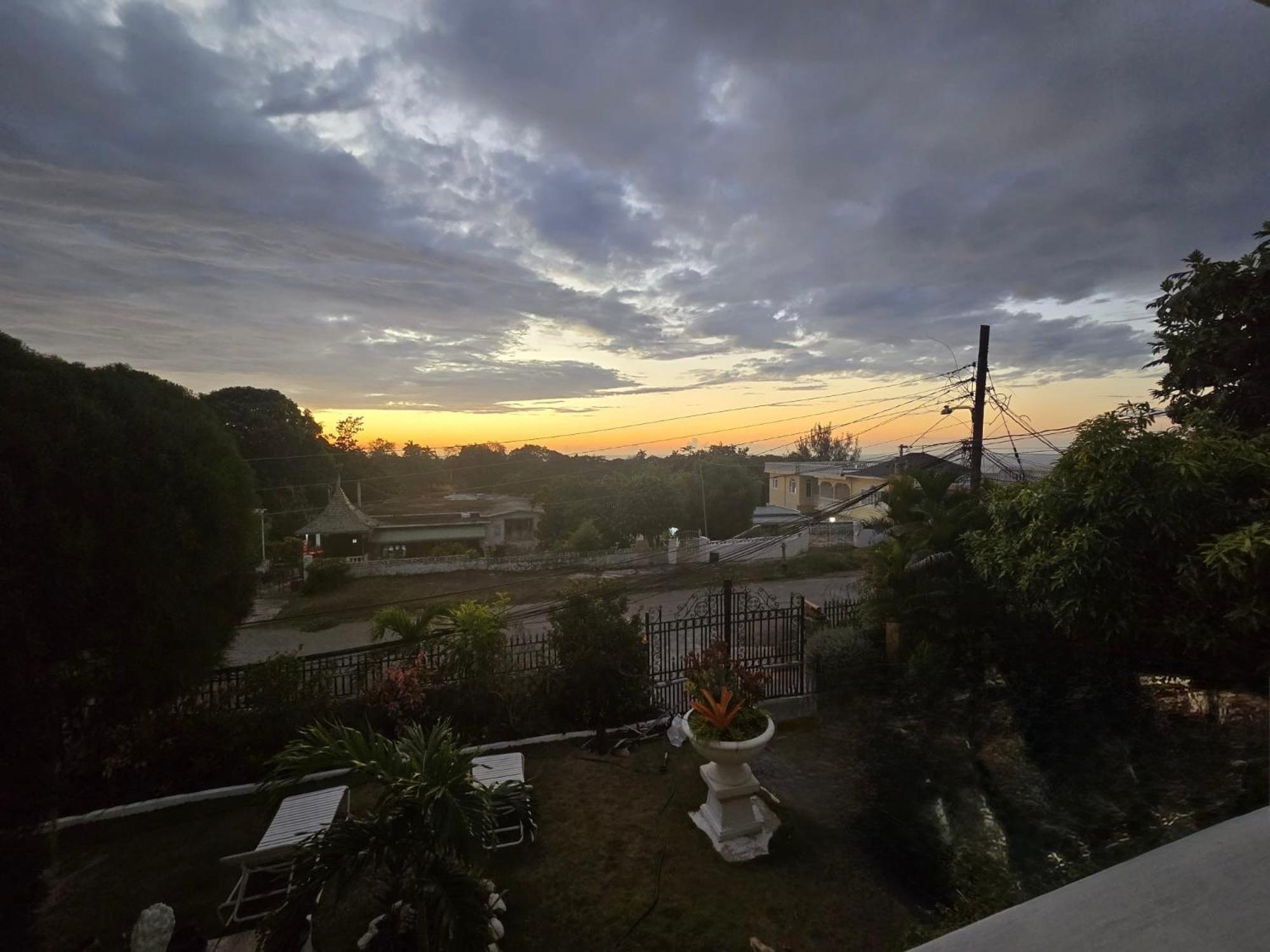 Paradise Palms Jamaica Vacation Rental มอนเทโกเบย์ ภายนอก รูปภาพ
