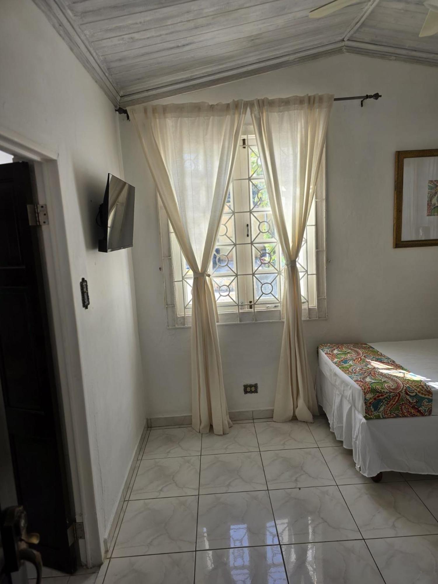 Paradise Palms Jamaica Vacation Rental มอนเทโกเบย์ ภายนอก รูปภาพ