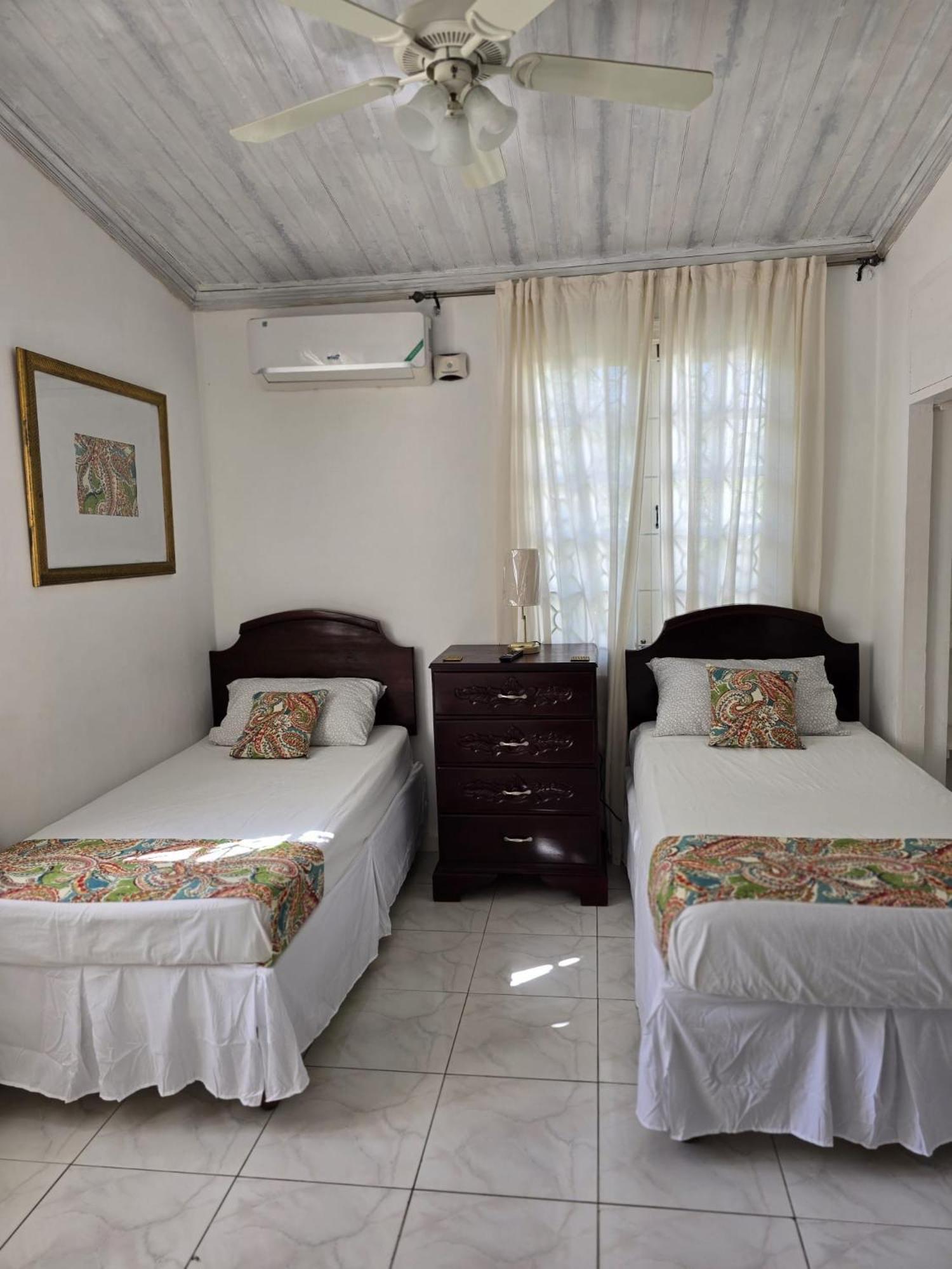 Paradise Palms Jamaica Vacation Rental มอนเทโกเบย์ ภายนอก รูปภาพ